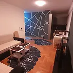 Luxury Neom Apartment, Stup, Sarajevo